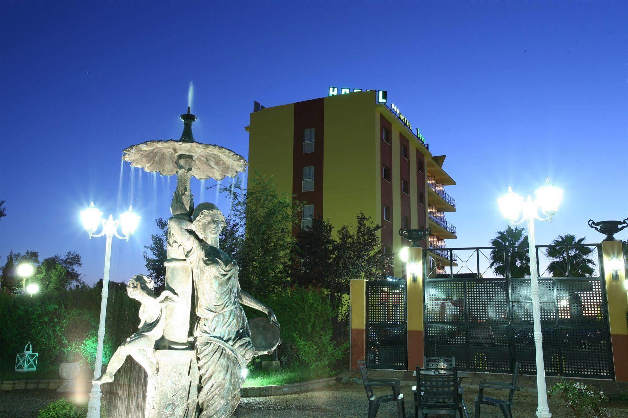 Hotel Zeus Mérida Exteriér fotografie